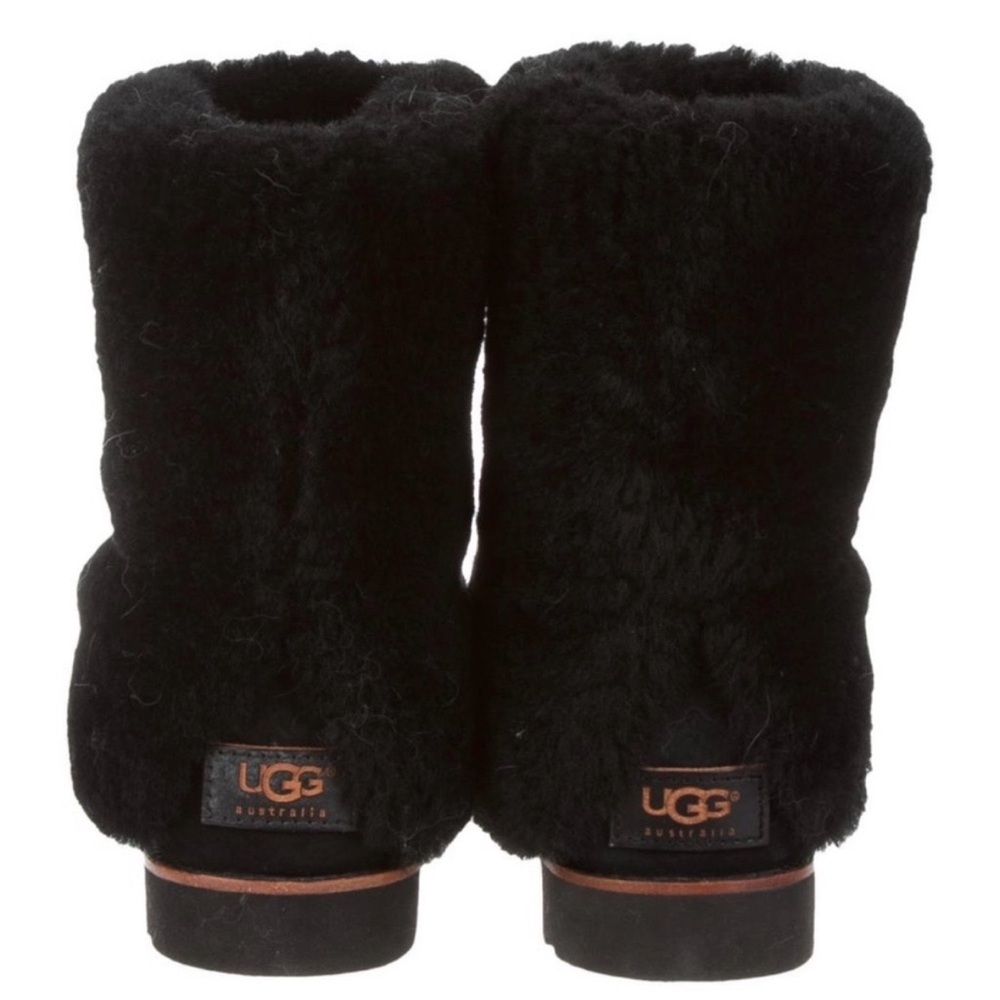 UGG Black Boots EUC - Picture 4 of 10